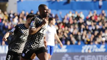 Sylla celebra el 0-1.
