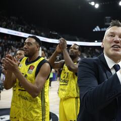 Jasikevicius repite Final Four con el Fenerbahçe barriendo al París