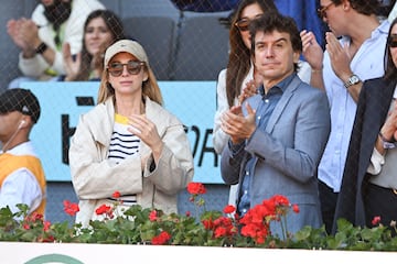 Marta Hazas y Javier Viega en el Mutua viendo la semifinal entre Taylor Fritz y Andrey Rublev. 