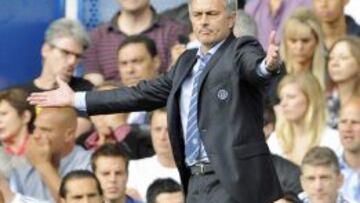 Mourinho: "Juan Mata es fundamental para nosotros"