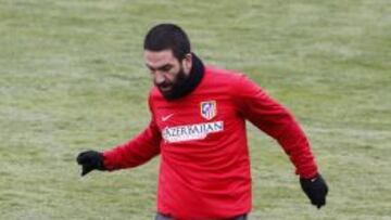 Arda Turan en un entrenamiento.