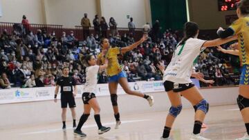 Elche y Rocasa decidir¨¢n en Canarias el paso a la semifinal