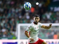 Agustin Oliveros of Necaxa during the 8th round match between Leon and Necaxa as part of the Liga BBVA MX Varonil, Torneo Clausura 2026 at Nou Camp Stadium, on February 28, 2026 in Leon, Guanajuato, Mexico.