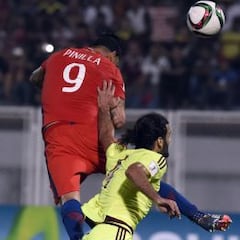 Pinilla fue el héroe de la Roja en una victoria revitalizadora