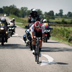Caótica 4ª etapa del Tour del Porvenir: Azparren, 27º