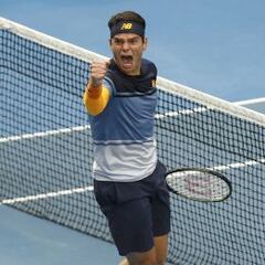 Raonic tumba a Wawrinka y Monfils vence a Kuznetsov