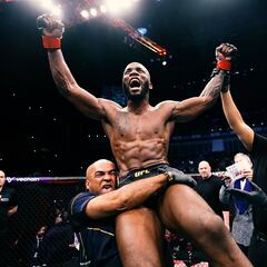 Edwards y Aspinall, líderes del UFC 304 con el enemigo de Topuria