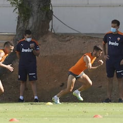 Luis Enrique ratifica a Gayà como referente ché