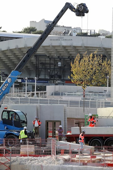 La Philippe Chatrier de Roland Garros está completamente en obras para modernizar la pista central del mejor torneo de tierra batida del año. Se espera que esté listo para la próxima edición en 2019.