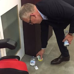 El gran gesto del entrenador de Suecia tras la gesta ante Italia