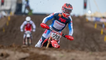 Rubén Fernández, con la Honda en el MXGP de Argentina.