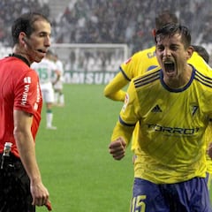 El Cádiz inicia conversaciones para renovar a Marcos Mauro