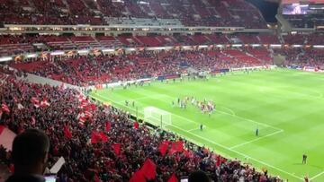 Fiesta en el Wanda: la celebración de los jugadores con la grada