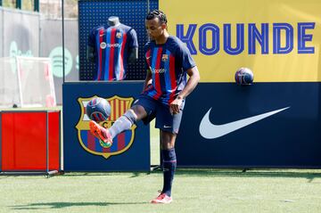 Presentación de Jules Koundé como nuevo jugador del Barcelona.