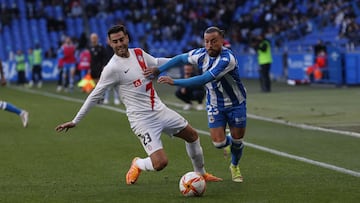 H&eacute;ctor es el &uacute;nico lateral disponible en el Deportivo... y est&aacute; apercibido.