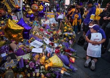 Las imágenes del espectacular homenaje a Bryant en el Staples