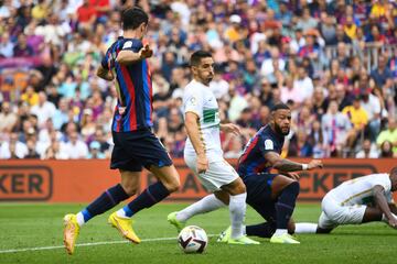 Lewandowski marca el 1-0 al ELche. 