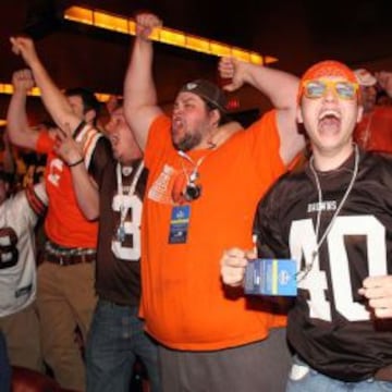 Los aficionados de los Browns lo tienen asumido: el fútbol americano es divertidísimo... y ganar ya tiene que ser "la leche".