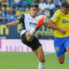 Los menos habituales piden sitio