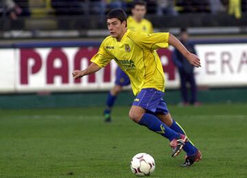 El centrocampista argentino jugó en el Villarreal durante la temporada 2004/05.