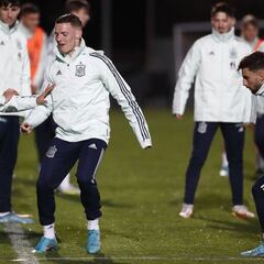 Sergio Gómez explota gracias a Kompany y el Borussia se tira de los pelos