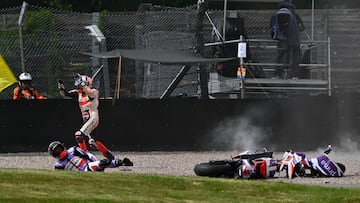 Márquez y Zarco rozan la tragedia en Alemania