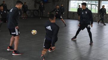 Se complica la presencia de Pinola en el clásico ante Racing