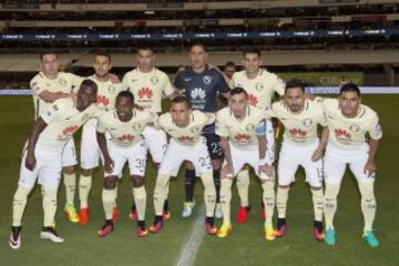 Así se vivió dentro del campo la gran batalla que sostuvieron Águilas y Chivas en el Estaduio Azteca este sábado por la noche.