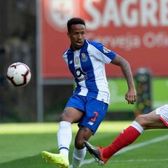 El Oporto remonta al Braga y sigue la estela del Benfica