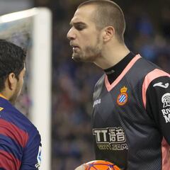 Pau López regresa a un Camp Nou en efervescencia