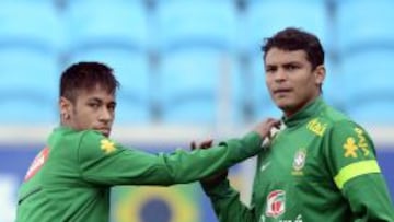 Thiago Silva, con Neymar.