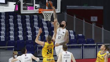 31/05/21 BASKET BALONCESTO PLAYOFF
 LIGA ACB  LIGA ENDESA PRIMER PARTIDO
 REAL MADRID - HERBALIFE GRAN CANARIA 
 VINCENT POIRIER MATT COSTELLO