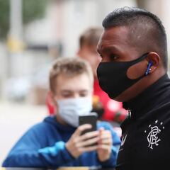 Gerrard: "Alfredo Morelos está enfocado y quiere jugar"