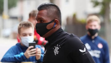 Alfredo Morelos antes de un partido con Rangers.