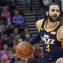 Grande Ricky (18+6+7) y mejor Utah: los playoffs, más cerca