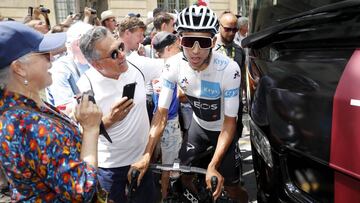 Egan Bernal tras una etapa en el Tour de Francia 2019.