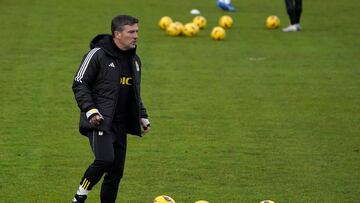 26/01/24 ENTRENAMIENTO REAL OVIEDO
CARRION CON UNOS BALONES