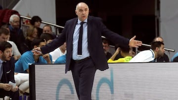 GRAF716. MADRID, 10/04/2018.- El entrenador del Real Madrid, Pablo Laso, en su partido ante el Divina Seguros Joventut de liga ACB que se disputa esta noche en el Wizinc Center. EFE/Kiko Huesca