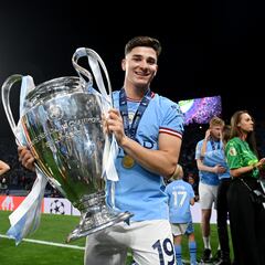 El compañero de Messi que ganó los mismos trofeos que él y Haaland en el año