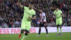 Sergio Ag&uuml;ero celebra el primer gol de Manchester City.