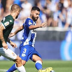 "No tengo problema en jugar de central si el equipo lo necesita"