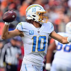 Broncos vs Chargers injury report: Is Justin Herbert available to play?