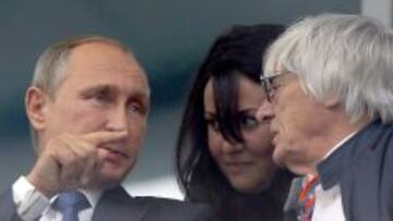 Vladimir Putin presenció el GP de Rusia junto a Bernie Ecclestone.
