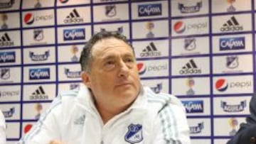 Millonarios vuelve a tener DT uruguayo después de 8 años; el último, antes de Israel, había sido Martín Lasarte.