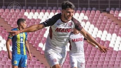 José López, el joven goleador que domina en Argentina