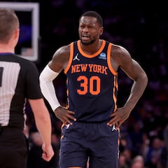 Why isn’t Julius Randle playing for Knicks against 76ers in Game 4?