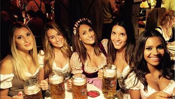 Las parejas de los españoles del Bayern celebran el Oktoberfest