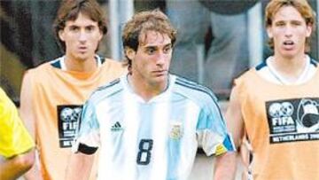 El internacional juvenil argentino es polivalente y puede actuar tanto en el centro del campo, en la banda e incluso como lateral