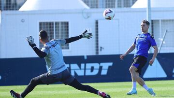 Bryan Zaragoza durante un entrenamiento.