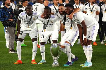 Mendy,  Camavinga, Benzema y Tchouameni, los cuatro franceses del Madrid.